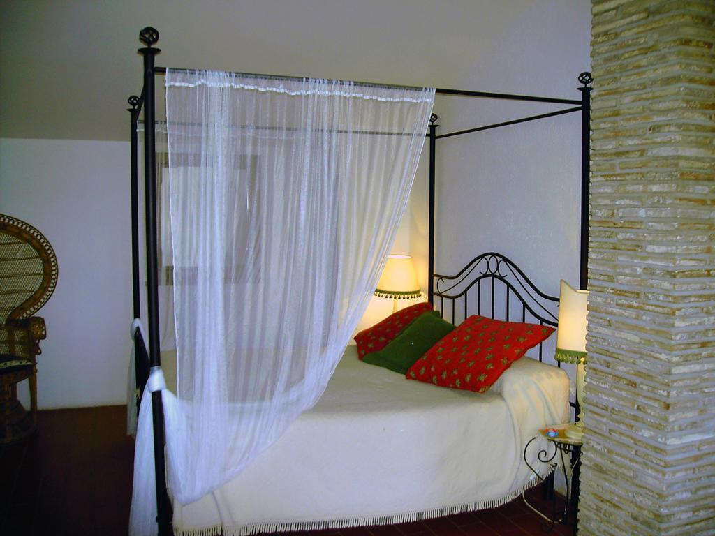Agriturismo San Lorenzo Della Rabatta Cenerente Zimmer foto
